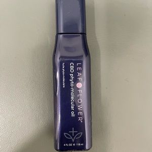 Leaf flower phyto molecular oil